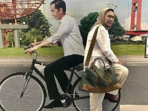 Viral Foto Membonceng Jokowi Naik Sepeda, Ini Kata Ratna Sarumpaet