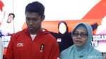 Raih Emas di Asian Games, Atlet Anak Mantan TKI Terima Penghargaan