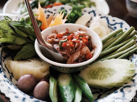 Mengunjungi Kafe Bergaya Vintage di Phuket yang Instagram-able