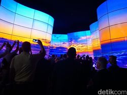 Dibuat Takjub Lorong TV Raksasa LG