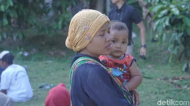 Kisah Pengungsi Gempa Lombok yang Melahirkan di Tenda Darurat