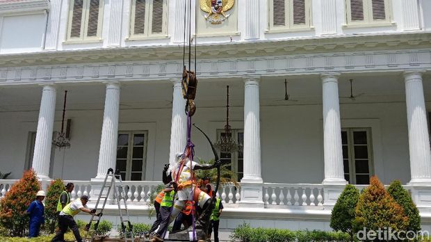Sempat Dipamerkan, Patung Pemanah Pesanan Sukarno 'Pulang' ke Istana