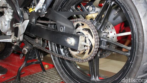 Komponen motor rawan kena karat saat hujan