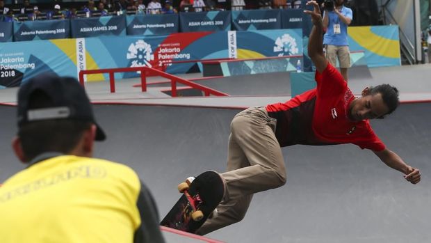 Pevi Permana pernah menyembunyikan patah tangan yang disebabkan oleh latihan skate board.