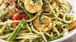Pesto Spaghetti yang Gurih Wangi Cocok Buat Makan Siang