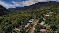 Sungai Prafi Manokwari memang masih alami dan tempatnya bertualang. Potensi wisata budayanya juga bagus dengan masyarakatnya unik, karena menjadi desa terbersih di ketinggian 1.000 mdpl, yakni Desa Kwau (Dok. Mapala UI)