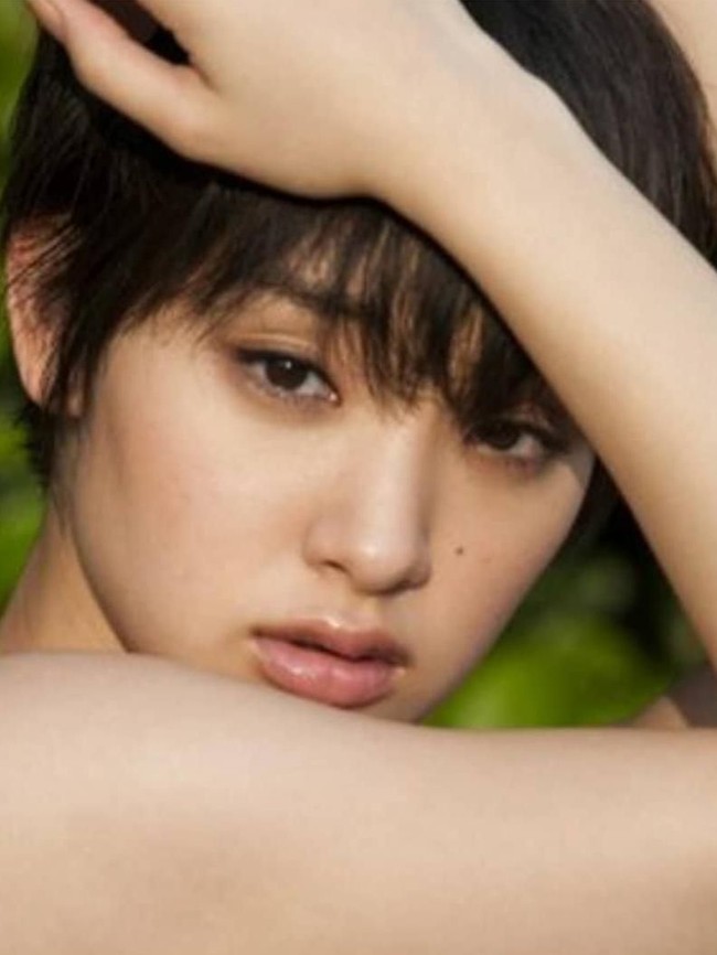 Ayame Gouriki selain dikenal sebagai aktris juga seorang model. Ayame pernah mendapatkan gelar sebagai pemilik wajah tercantik malaui E-Line Beautiful Awards pada 2013 di Tokyo. Foto: Instagram