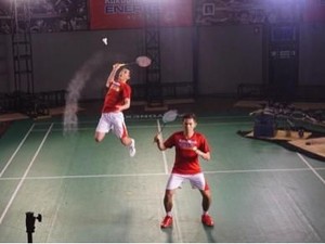 Atlet Bulutangkis Peraih Medali Jadi Bintang Iklan Sido Muncul