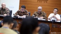 KPK duduk bersama dengan Kementrian Dalam Negeri (Kemendagri), Kementrian Pendayagunaan Aparatur Negara dan Reformasi Birokrasi (Kementerian PANRB), dan Badan Kepegawaian Negara (BKN).