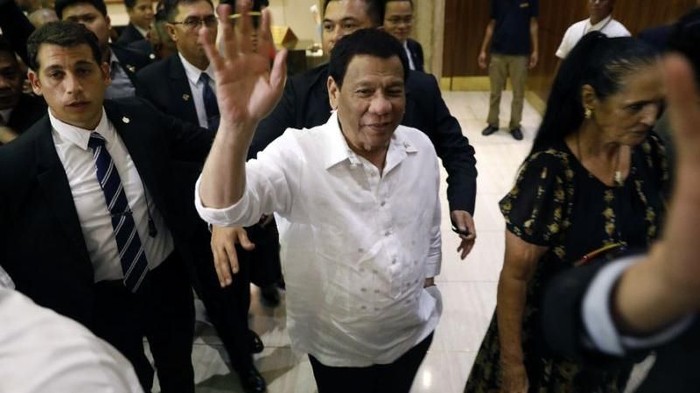 Presiden Filipina Rodrigo Duterte menghadiri peringatan Holocaust Israel.