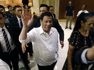 Warga Filipina Tak Disiplin Lockdown, Duterte Ancam Pakai Darurat Militer