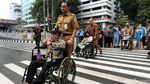 Anies Resmikan Jalur Khusus Disabilitas di Halte TransJ Bank Indonesia