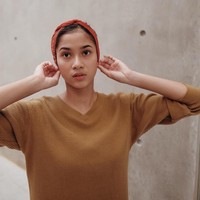  Paras elok Aghniny juga disebut banyak netizen mirip dengan aktris Putri Marino. Bagiamana menurutmu? Foto: Instagram @aghninyhaque