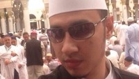 Dalam Instagram Storynya, Habib Usman mengaku sudah menikah dengan Kartika Putri. Foto: Kartika Putri dan Habib Usman (Instagram)