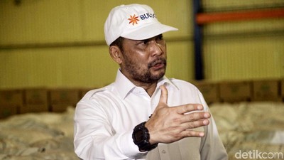 5 Bulan Jadi Bos Bulog, Sekarang Buwas Brewokan