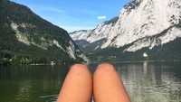 Punya beban kerja yang berat, Jourdan memilih destinasi menyehatkan seperti Vivamayr Altaussee di Austria. (jourdandunn/Instagram)