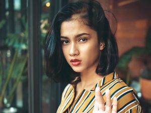 Kesuliatan Aghniny Haque Main Film Generasi 90-an: Melankolia