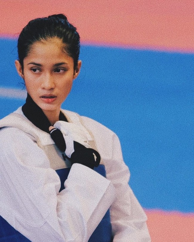 Wanita kelahiran 1997 ini merupakan atlet taekwondo asal Semarang, dan menjadi bagian dari timnas sejak 2011. Foto: Instagram @aghninyhaque