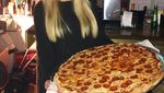 Yuk! Kenalan Sama Jawara Makan Seksi dari Inggris, Kate Ovens