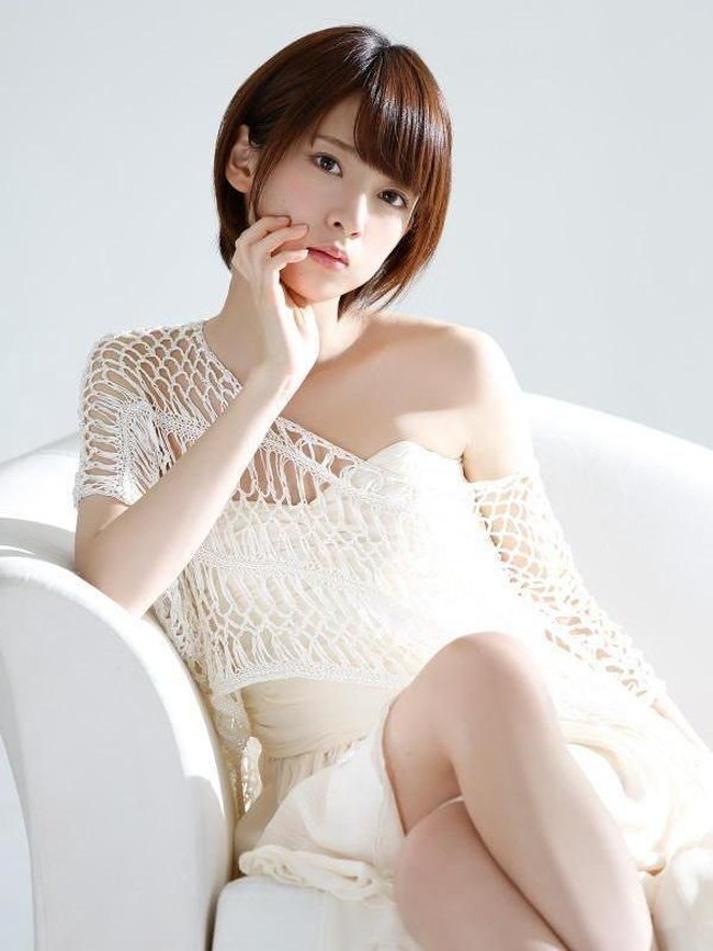 Nanami Hashimoto adalah seorang model dan penyanyi cantik Jepang. Dia juga merupakan anggota grup vokal wanita idola Jepang Nogizaka46. Foto: Instagram