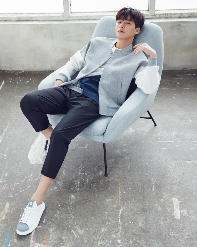 Setelah Dream High 2, pria 30 tahun tersebut membintangi sejumlah drama dan menjadi pembawa acara Music Bank. Park Seo Joon semakin dikenal setelah bermain di dua drama populer di 2015 yakni Kill Me Heal Me dan She Was Pretty.  Foto: Instagram