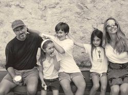 Gadis Cantik Kesayangan Steve Jobs Ini Diramal Pimpin Apple