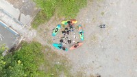 Tim ekspedisi beranggota 5 orang ini mengarungi Sungai Prafi dari tanggal 16 hingga 21 Agustus . Mereka adalah yang pertama mengarungi sungai itu sepanjang 16 kilometer. Tim kayak mulai turun sungai dari Kampung Kwau dan keluar sungai di Kampung Snaimboy (Dok. Mapala UI)