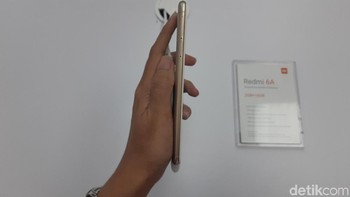 Redmi 6A menggunakan prosesor Helio A22 SoC Quad Core 2.0 gHz dengan RAM 2 GB. (Foto: detikINET/Virgina Maulita Putri)