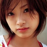 Artis cantik bernama Aya Ueto ini pertama kali dikenal luas setelah ikut dalam kontes kecantikan Japan Bishojo Contest. Ueto kemudian merambah karier sebagai aktris dan penyanyi. Foto: Instagram