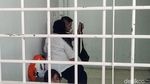Momen Mesra Dhawiya dan Muhammad di Balik Jeruji Besi