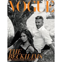 Mungkin Anda bertanya-tanya ke mana David? Bagi Anda penggemar jangan bersedih dulu karena mantan pesepakbola itu muncul di sampul versi lain bersama sang istri. (Foto: Dok. British Vogue)
