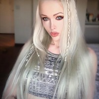 Dijuliki si wanita Barbie, Valeria kerap memamerkan keseksian dirinya kepada 536 ribu lebih pengikut di Instagramnya. Foto: Instagram