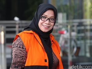 Pengacara Duga Ada yang Diperlihatkan Novanto ke Eni Saragih
