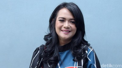 Shezy Idris, Erix Soekamti, Selena Gomez hingga Film Ahok