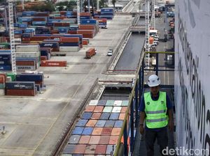 Produk Impor China di RI Masih Terbesar dari Negara Lain