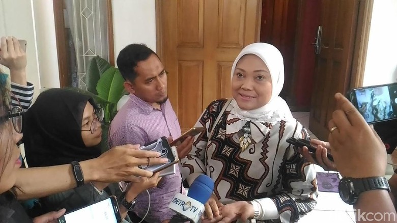 Heboh Apel Kebangsaan Rp 18 M, Ida Fauziyah: Persatuan Mahal Harganya Heboh Apel Kebangsaan Rp 18 M, Ida Fauziyah: Persatuan Mahal Harganya