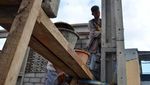Saat Jokowi Blusukan ke Proyek Rumah Tahan Gempa di Lombok