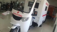 Ambulans ini bisa masuk menjemput pasien di daerah padat penduduk. (Foto: Facebook)