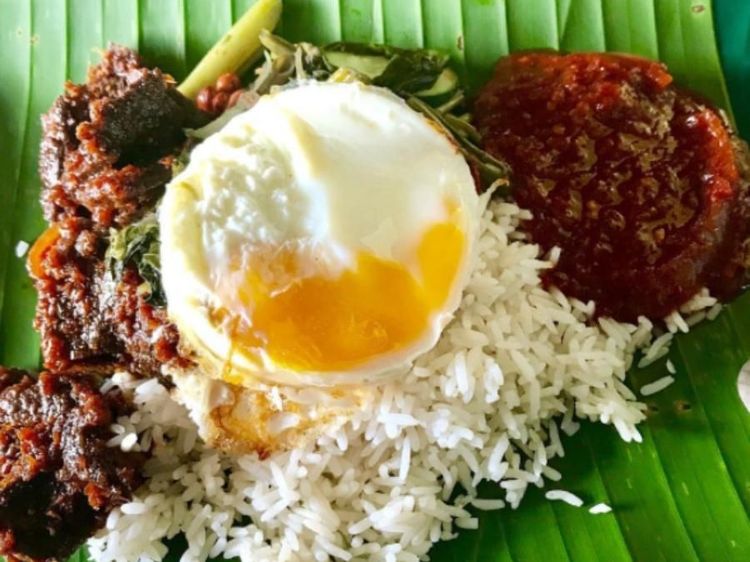 10 Menu Sarapan Khas Malaysia yang Nikmat Mengenyangkan