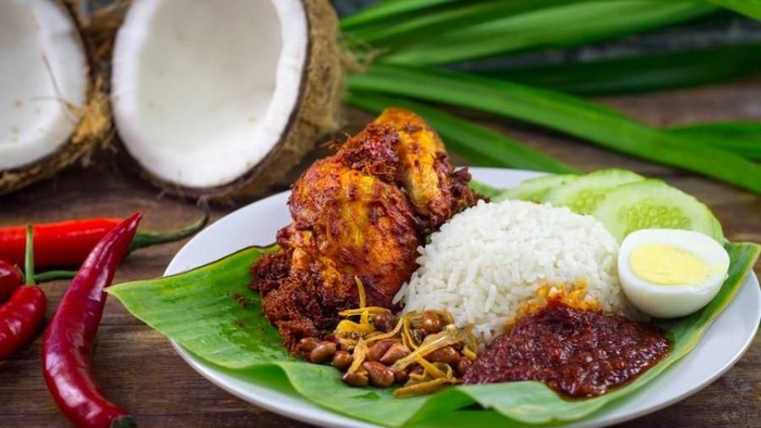 Ini 8 Kedai Nasi Lemak Halal yang Wajib Anda Singgahi di 