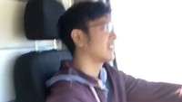 Mereka pun tak menginap di hotel melainkan menyewa sebuah caravan untuk berjalan-jalan dan menikmati indahnya alam New Zealand.  Dok. Instagram/nadinelist