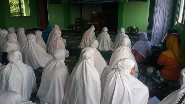 Bimbingan spiritual dzikir hati bersama Ust. H. Syafwardi