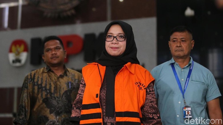 Tersangka Suap PLTU Riau: Rp 700 Juta dari Panitia Munaslub Golkar Tersangka Suap PLTU Riau: Rp 700 Juta dari Panitia Munaslub Golkar