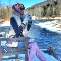 Kader Golkar cantik ini juga merupakan pengusaha. Beragam usaha di bidangnya, mulai dari mendirikan baby spa di Jakarta dan Bali hingga menjadi distributor Harley Davidson. Foto: Instagram/sss.suci