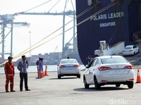 Pajak Sedan Setara Avanza Cs, Harga Mobil Murah Makin Mahal