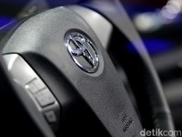 Reaksi Toyota Cs Soal Aturan Mobil Listrik yang Diteken Jokowi