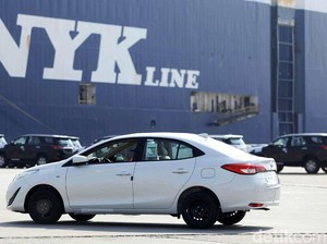 Pemerintah Genjot Produksi Mobil Sedan