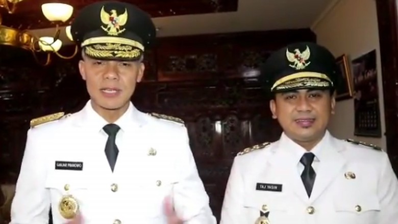 Ganjar, Gubernur Pegiat Medsos yang Sering Kena Nyinyir Netizen Ganjar, Gubernur Pegiat Medsos yang Sering Kena Nyinyir Netizen