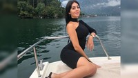 Lago di Como, alias Danau Como di bagian utara Italia pernah didatangi Georgina. Asal tahu saja, Danau Como adalah danau cantik di Italia dan merupakan danau terbesar ketiga di negara tersebut (georginagio/Instagram)