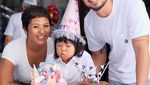 10 Momen Seru Dira Sugandi Bersama Makanan